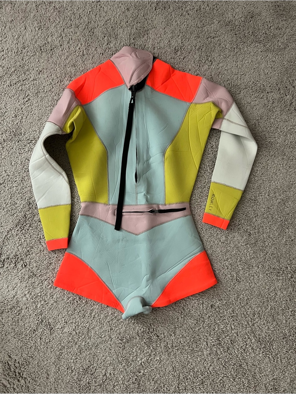 NWOT Cynthia Rowley Neoprene Women’s Colorblock Surf Wetsuit Medium - Picture 4 of 8